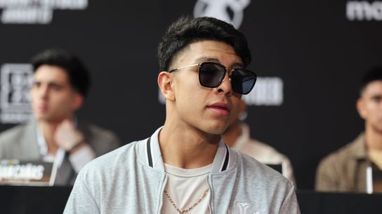 Jaime Munguia shows his offense in blowout of John Ryder, but he'll need better defense when Canelo Alvarez stands across from him (Boxing)